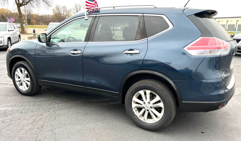 
								Nissan Rogue SV full									